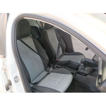 ASIENTO DELANTERO IZQUIERDO 