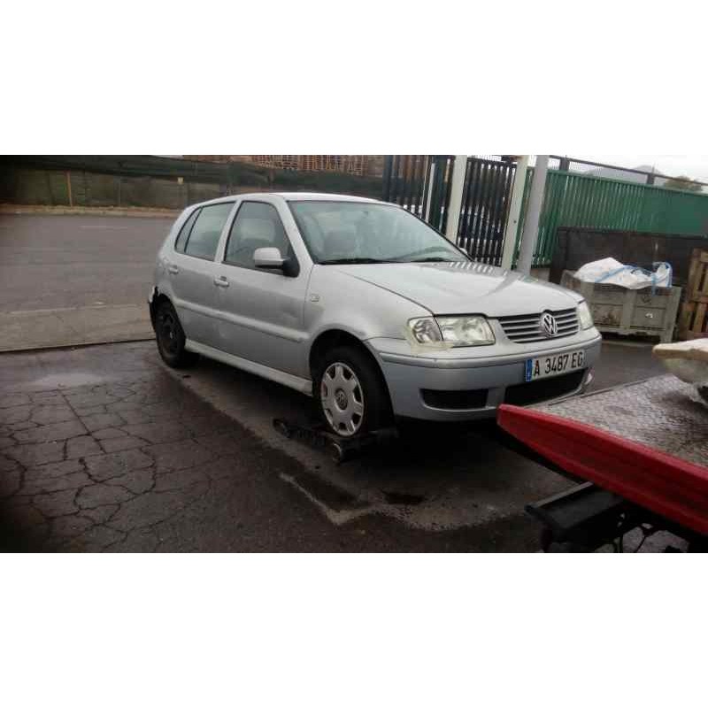 VOLKSWAGEN POLO BERLINA (6N2)