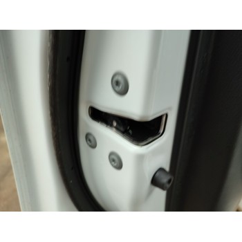 CERRADURA PUERTA DELANTERA IZQUIERDA 