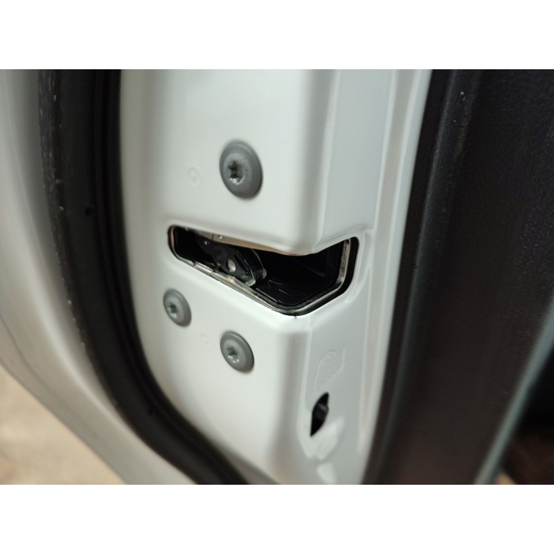 Recambio de cerradura puerta trasera izquierda para toyota yaris (_p21_, _pa1_, _ph1_) 1.5 (mxpa11) referencia OEM IAM   
