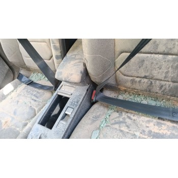 ENGANCHE CINTURON DELANTERO IZQUIERDO 