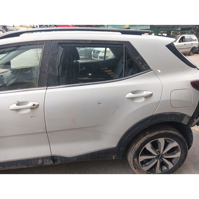 Recambio de puerta trasera izquierda para kia stonic (yb) 1.2 cvvt referencia OEM IAM   