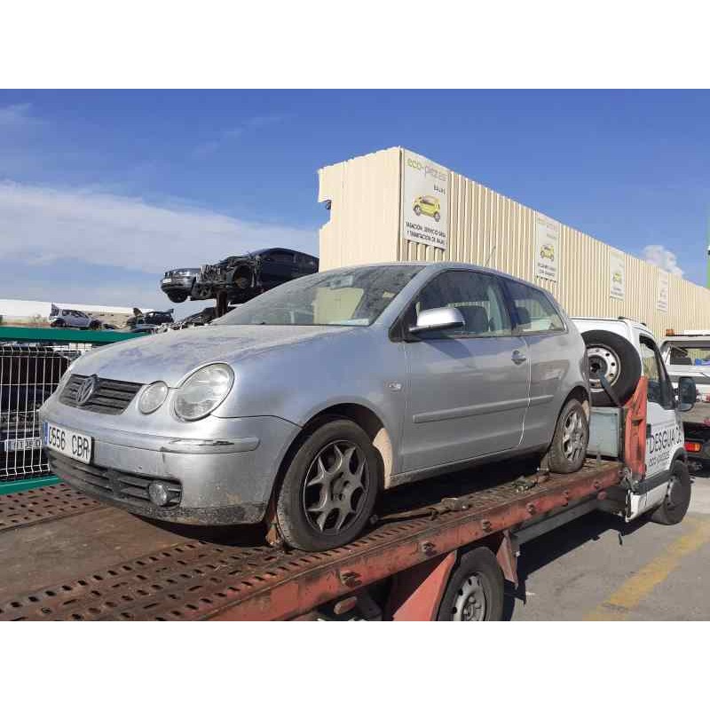 VOLKSWAGEN POLO (9N1)