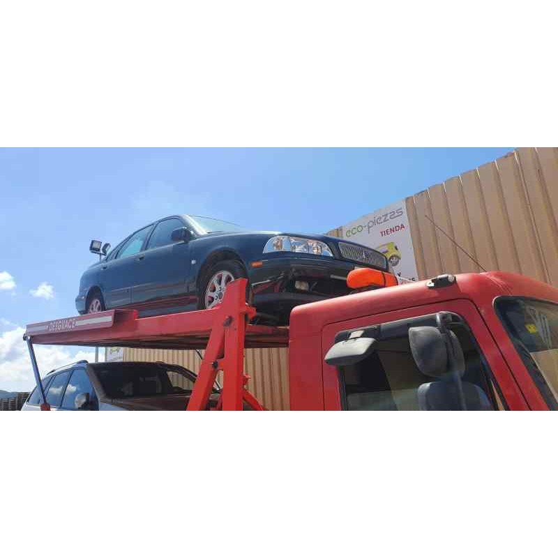 VOLVO S40 BERLINA