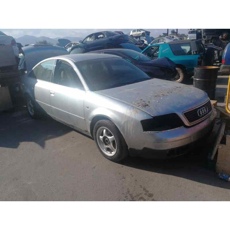 AUDI A6 BERLINA (4B2)