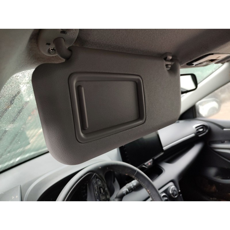 Recambio de parasol izquierdo para toyota yaris (_p21_, _pa1_, _ph1_) 1.5 (mxpa11) referencia OEM IAM   