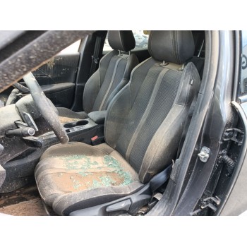 ASIENTO DELANTERO IZQUIERDO 