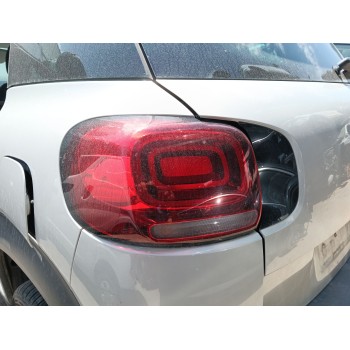 PILOTO TRASERO IZQUIERDO YQ00042480 