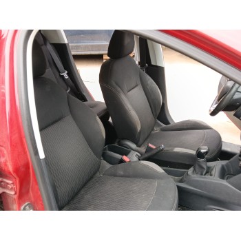 ASIENTO DELANTERO IZQUIERDO 