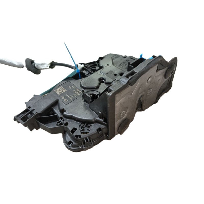 Recambio de cerradura puerta trasera izquierda para volkswagen golf 1.5 etsi mhev referencia OEM IAM 3J0839015A  