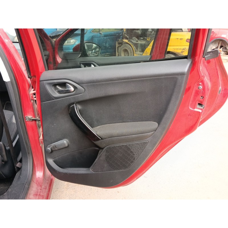 Recambio de guarnecido puerta trasera derecha para peugeot 208 i (ca_, cc_) 1.2 vti 82 referencia OEM IAM   