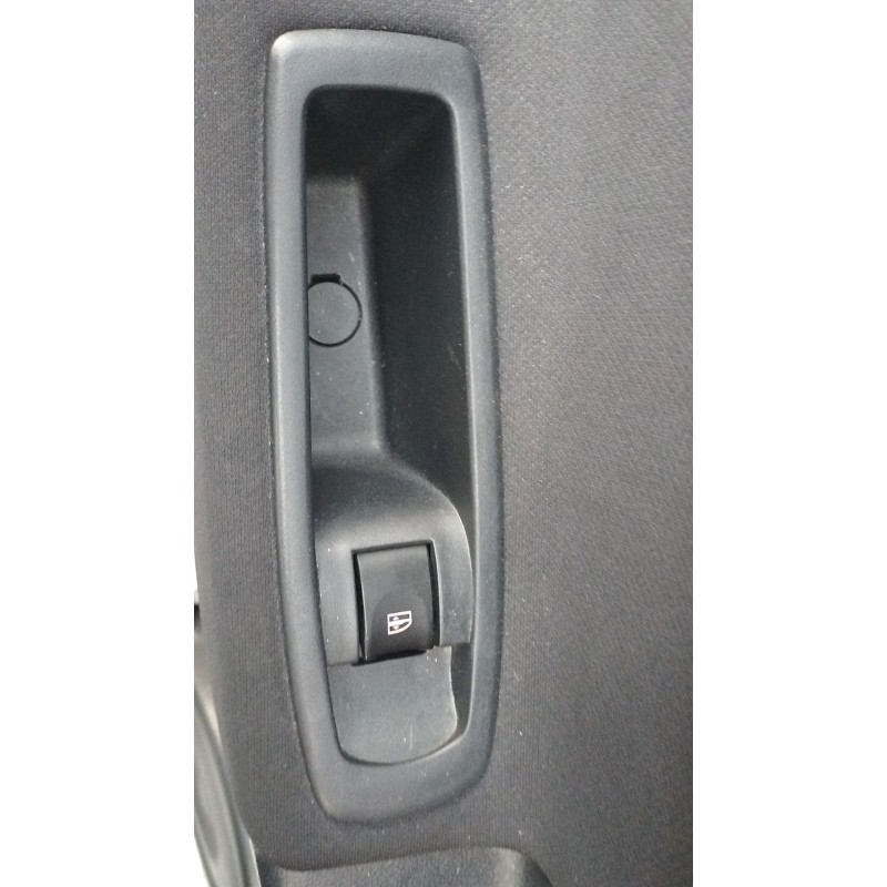 Recambio de mando elevalunas trasero izquierdo para renault koleos i (hy_) 2.0 dci (hy0k) referencia OEM IAM 25411JY00A  