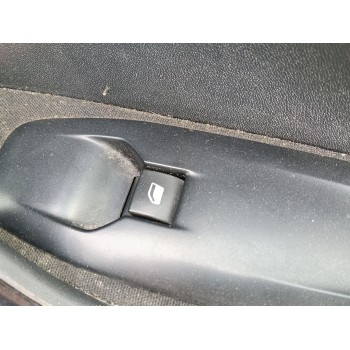 MANDO ELEVALUNAS DELANTERO DERECHO 96751118ZD 