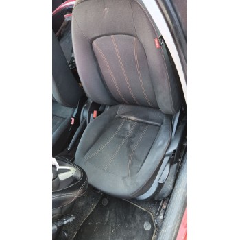 ASIENTO DELANTERO IZQUIERDO 