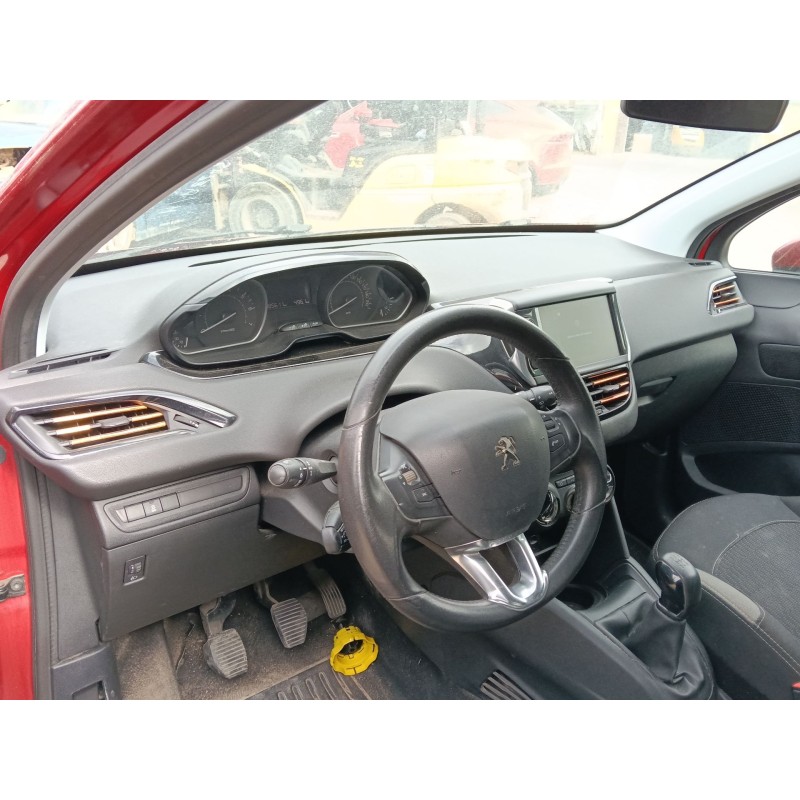 Recambio de salpicadero para peugeot 208 i (ca_, cc_) 1.2 vti 82 referencia OEM IAM 16077378ZD  