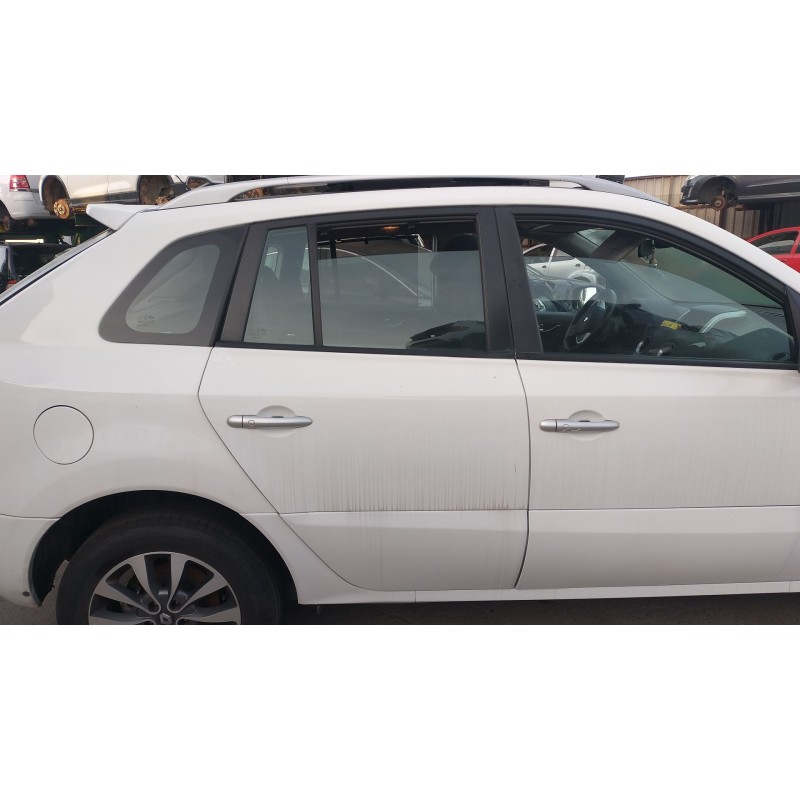 Recambio de puerta trasera derecha para renault koleos i (hy_) 2.0 dci (hy0k) referencia OEM IAM 821001776R  