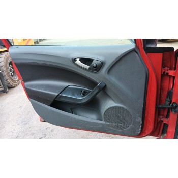 GUARNECIDO PUERTA DELANTERA IZQUIERDA 