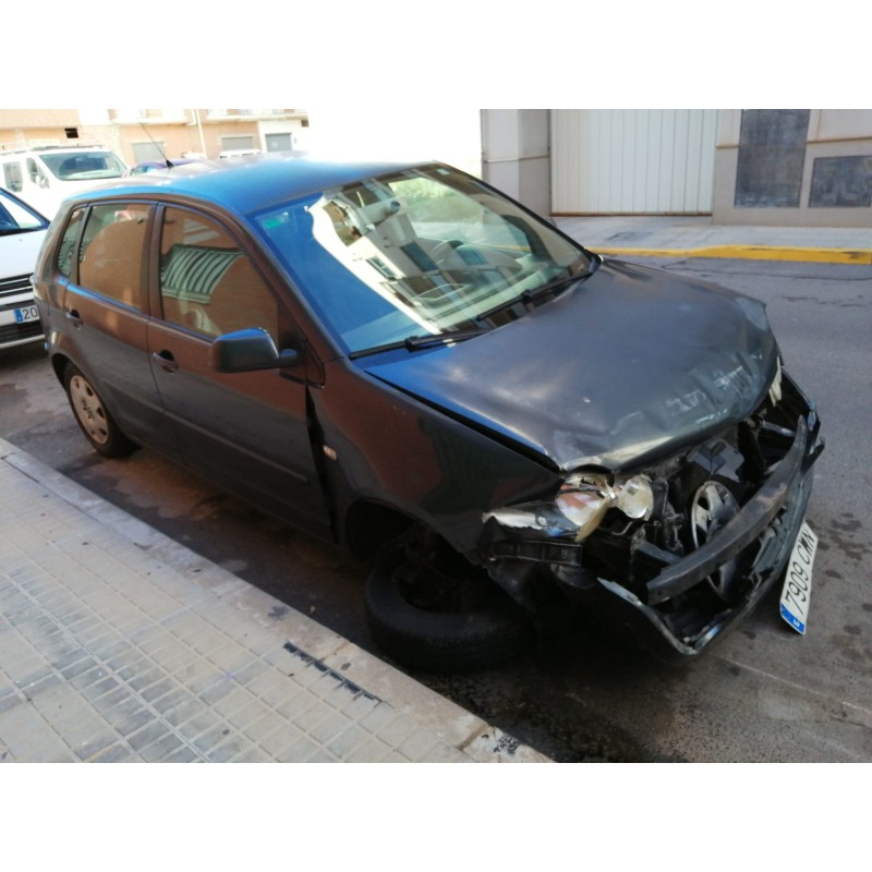 VOLKSWAGEN POLO (9N1)