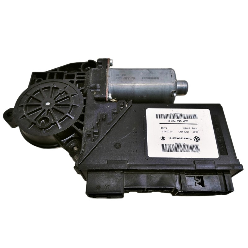 Recambio de elevalunas delantero izquierdo para volkswagen touareg (7la) tdi r5 referencia OEM IAM 3D1959793E ELECTRICO 01308217