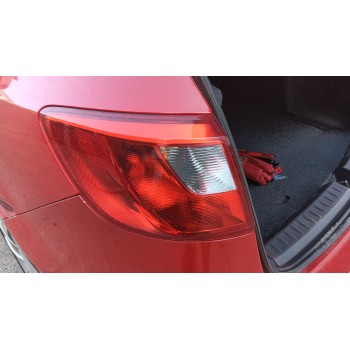 PILOTO TRASERO IZQUIERDO 6J8945095 