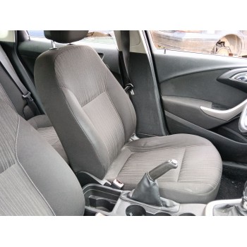 ASIENTO DELANTERO IZQUIERDO 