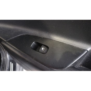 MANDO ELEVALUNAS TRASERO DERECHO 93576H8000 