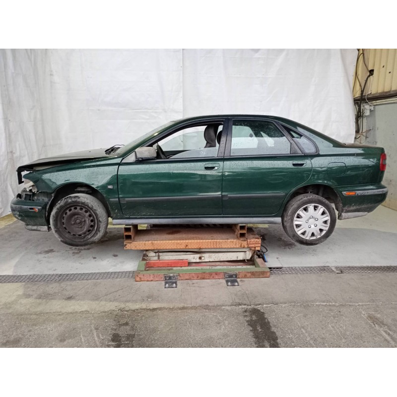 VOLVO S40 BERLINA