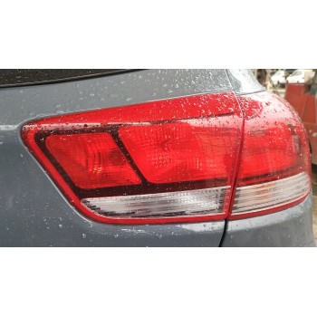 PILOTO TRASERO DERECHO INTERIOR 92404H8010 