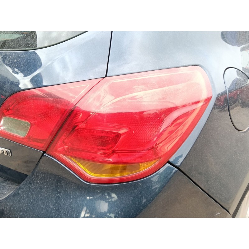 Recambio de piloto trasero derecho para opel astra j (p10) 1.7 cdti (68) referencia OEM IAM 13306454  