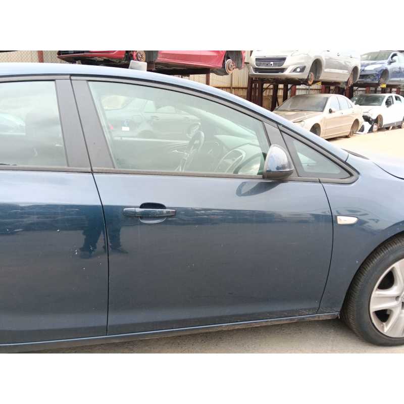 Recambio de puerta delantera derecha para opel astra j (p10) 1.7 cdti (68) referencia OEM IAM 13330766  