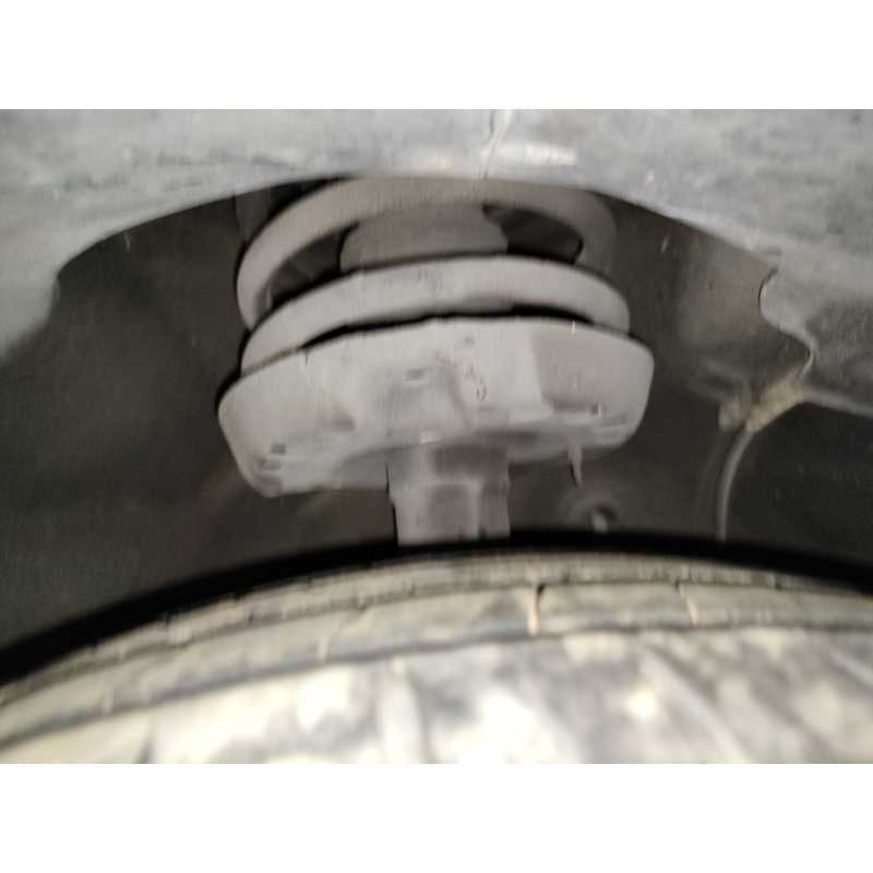 Recambio de amortiguador delantero derecho para hyundai i30 (fd) 1.6 crdi referencia OEM IAM   