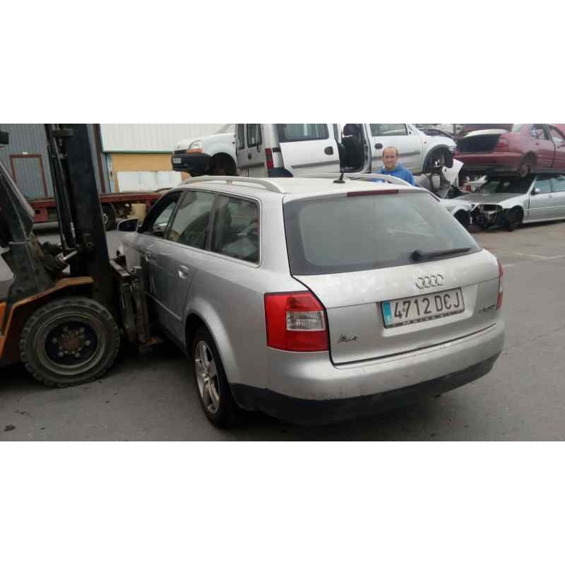 AUDI A4 AVANT (8E)