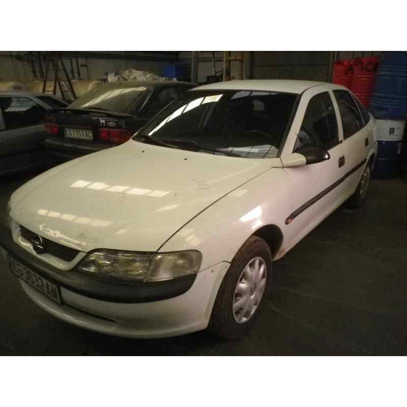 OPEL VECTRA B BERLINA