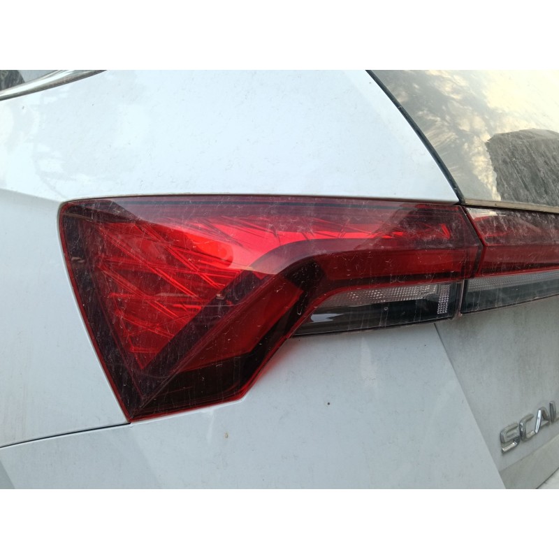 Recambio de piloto trasero izquierdo para skoda scala (nw1) 1.0 tsi referencia OEM IAM 657945207  