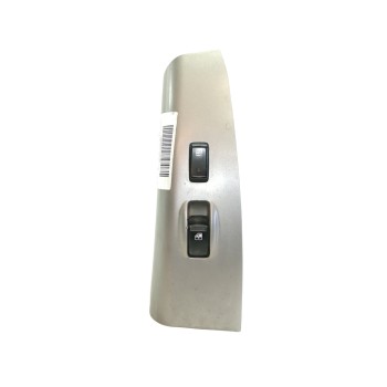 MANDO ELEVALUNAS DELANTERO DERECHO 935751F010SS 4835101110 