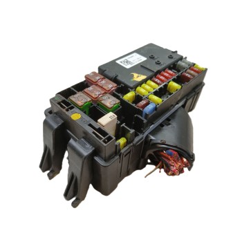CAJA RELES / FUSIBLES 13446496 15533697 