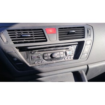 SISTEMA AUDIO / RADIO CD 