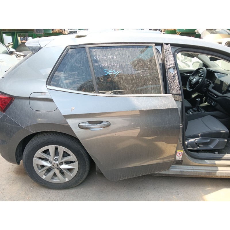 Recambio de puerta trasera derecha para skoda fabia iv (pj3) 1.0 tsi referencia OEM IAM 6VE833052A  