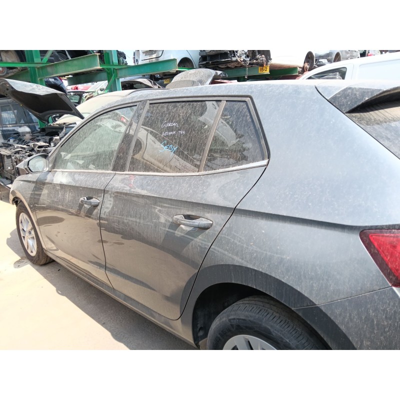 Recambio de puerta trasera izquierda para skoda fabia iv (pj3) 1.0 tsi referencia OEM IAM 6VE833051A  