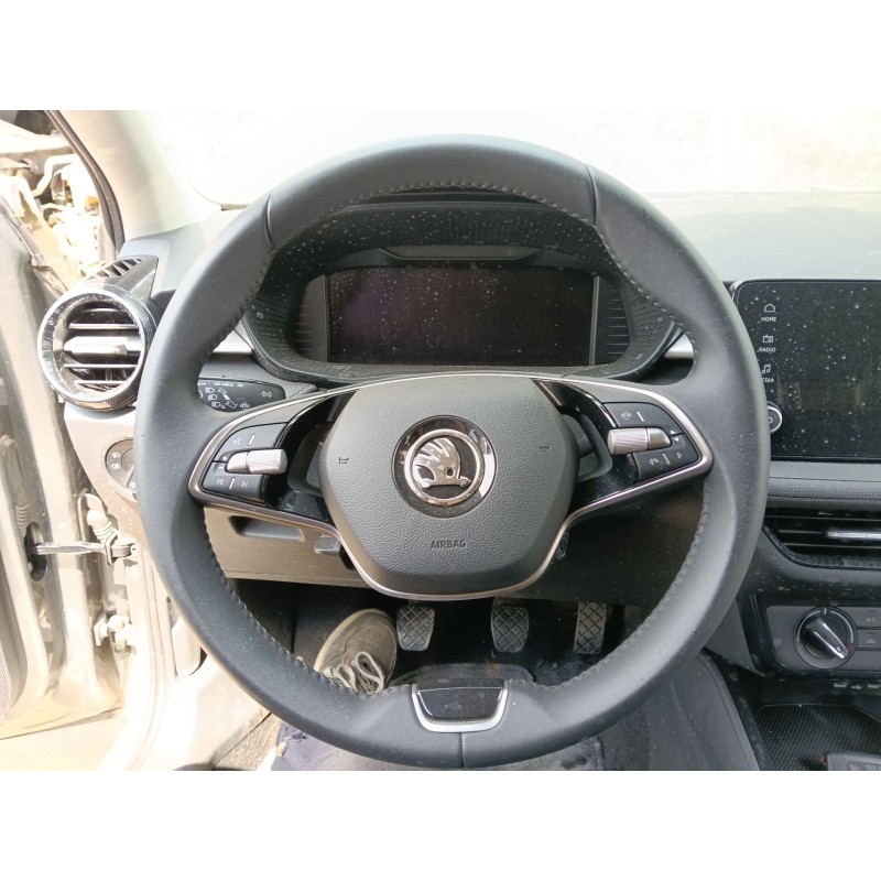 Recambio de volante para skoda fabia iv (pj3) 1.0 tsi referencia OEM IAM   