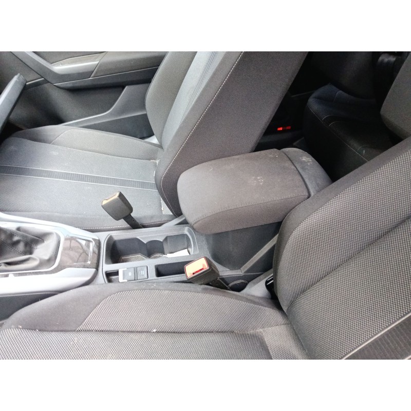 Recambio de apoyabrazos central para volkswagen t-roc (a11, d11) 1.5 tsi referencia OEM IAM   