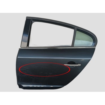 PUERTA TRASERA IZQUIERDA 821011173R 