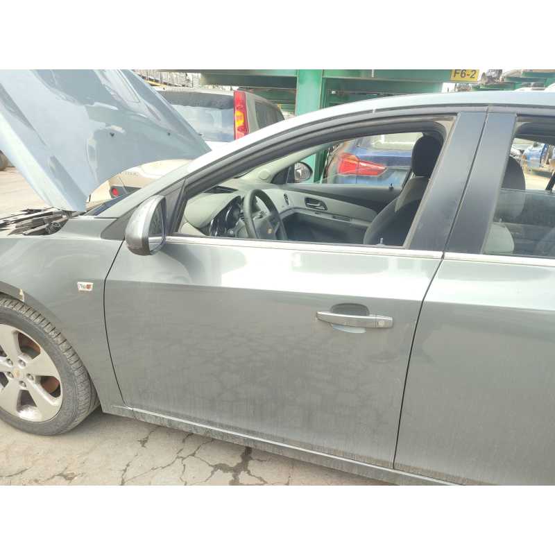 Recambio de puerta delantera izquierda para chevrolet cruze (j300) 2.0 cdi referencia OEM IAM   