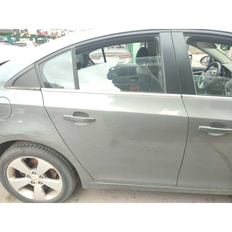 Recambio de puerta trasera derecha para chevrolet cruze (j300) 2.0 cdi referencia OEM IAM   