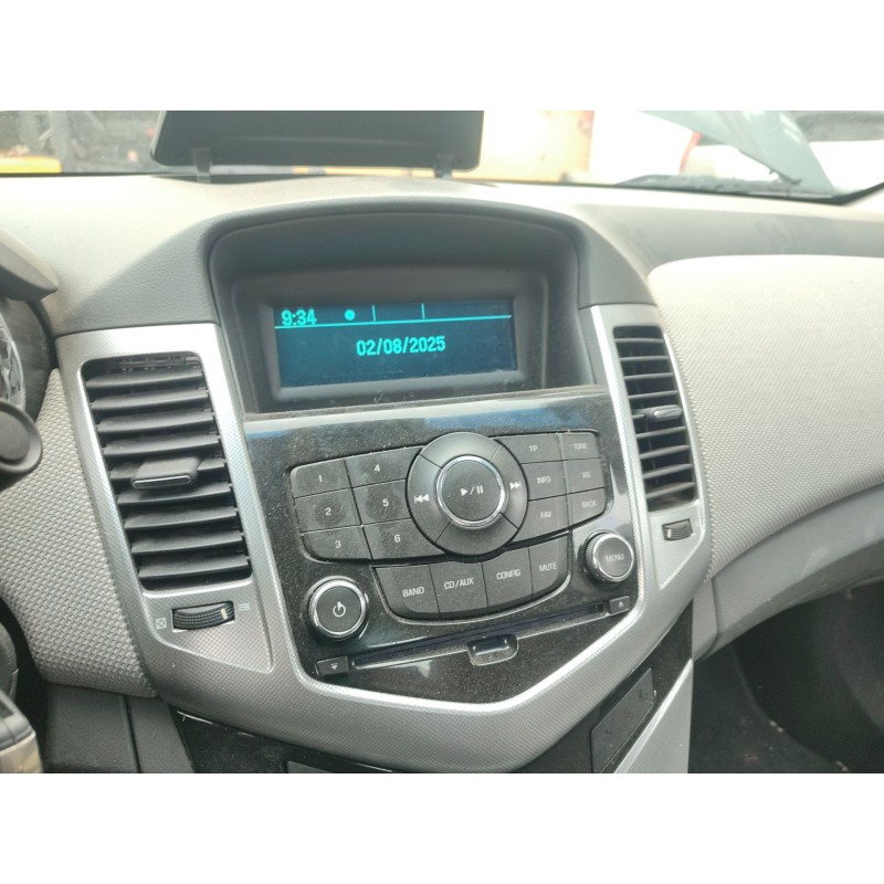 Recambio de sistema audio / radio cd para chevrolet cruze (j300) 2.0 cdi referencia OEM IAM   