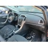 opel astra j (p10) del año 2011