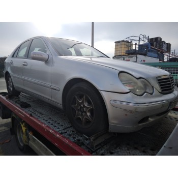MERCEDES-BENZ CLASE C (W203) BERLINA