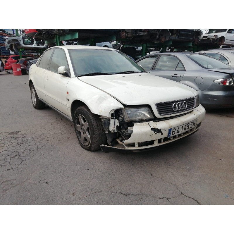 AUDI A4 BERLINA (B5)
