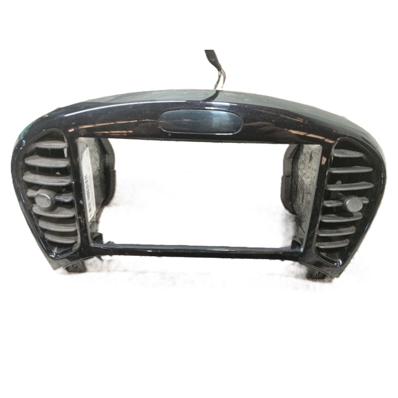 Recambio de rejilla aireadora para nissan juke (f15) 1.5 dci referencia OEM IAM 687511KE0A  