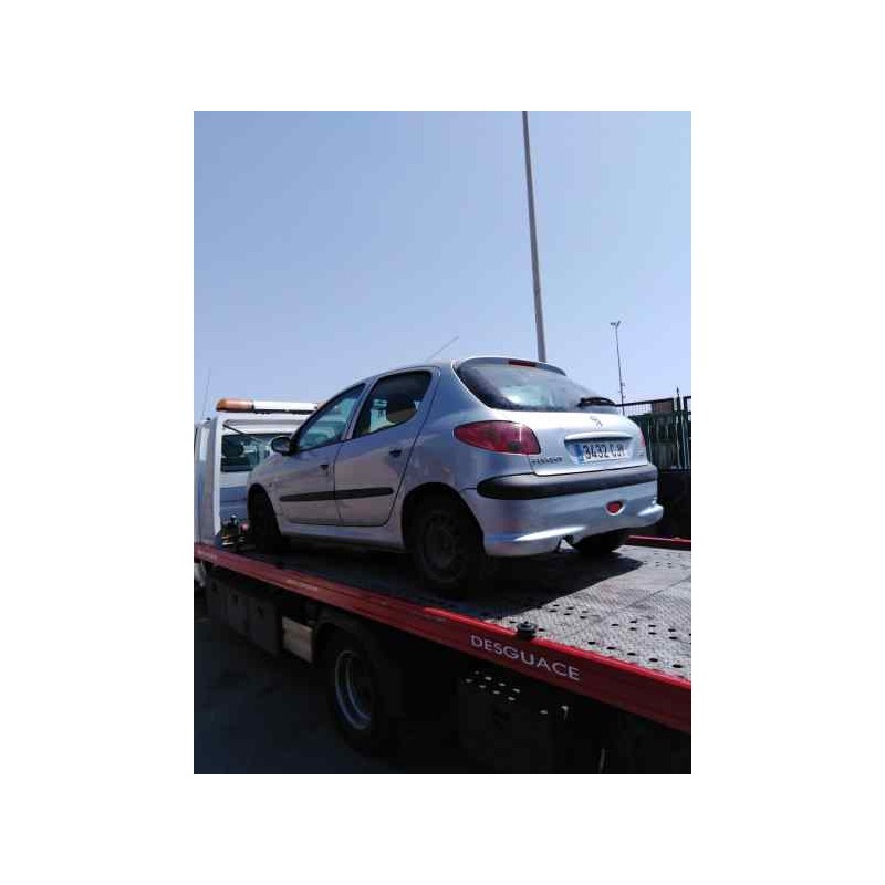 PEUGEOT 206 BERLINA